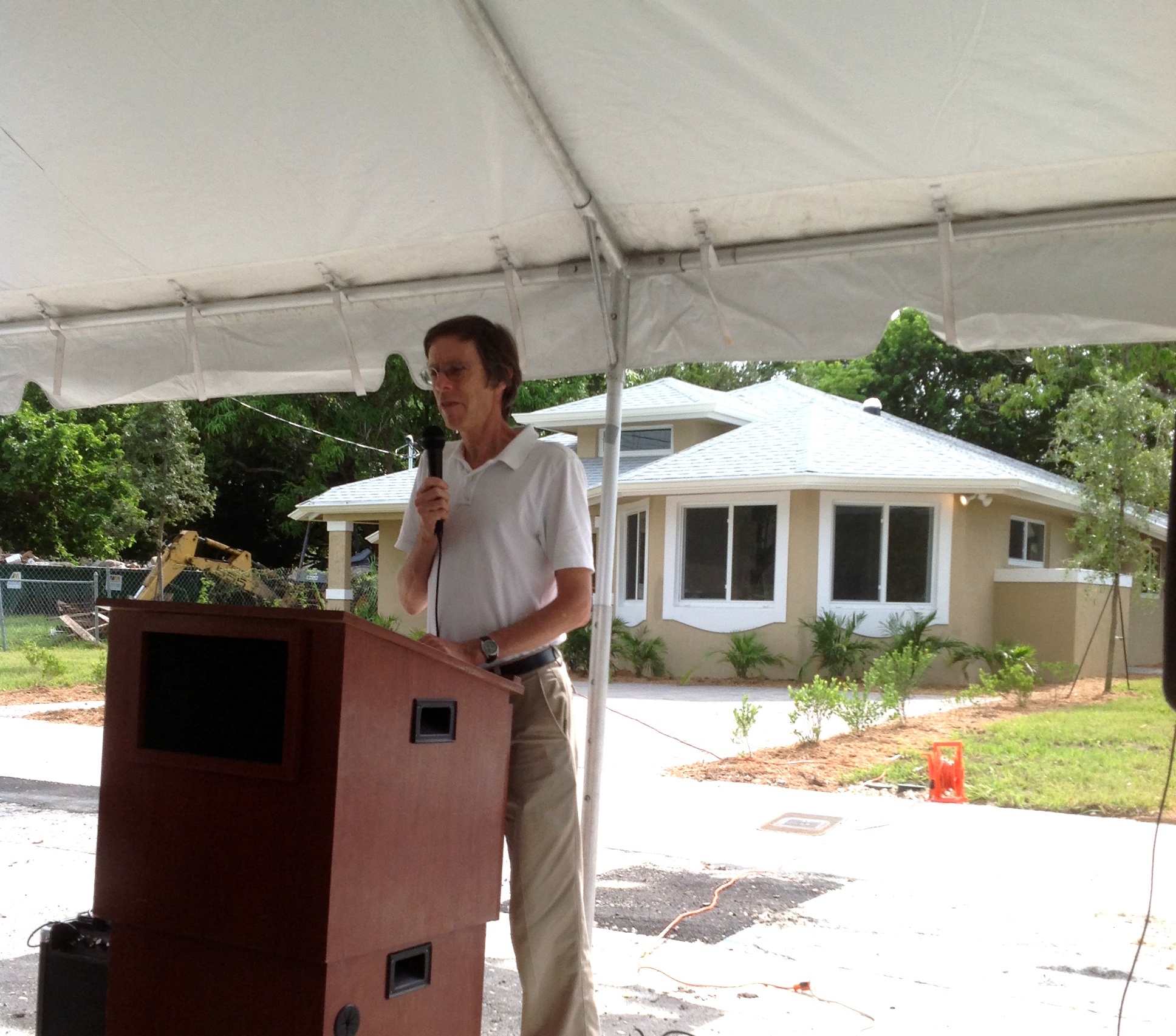 Mayor Speaking at the Ribbon Cutting